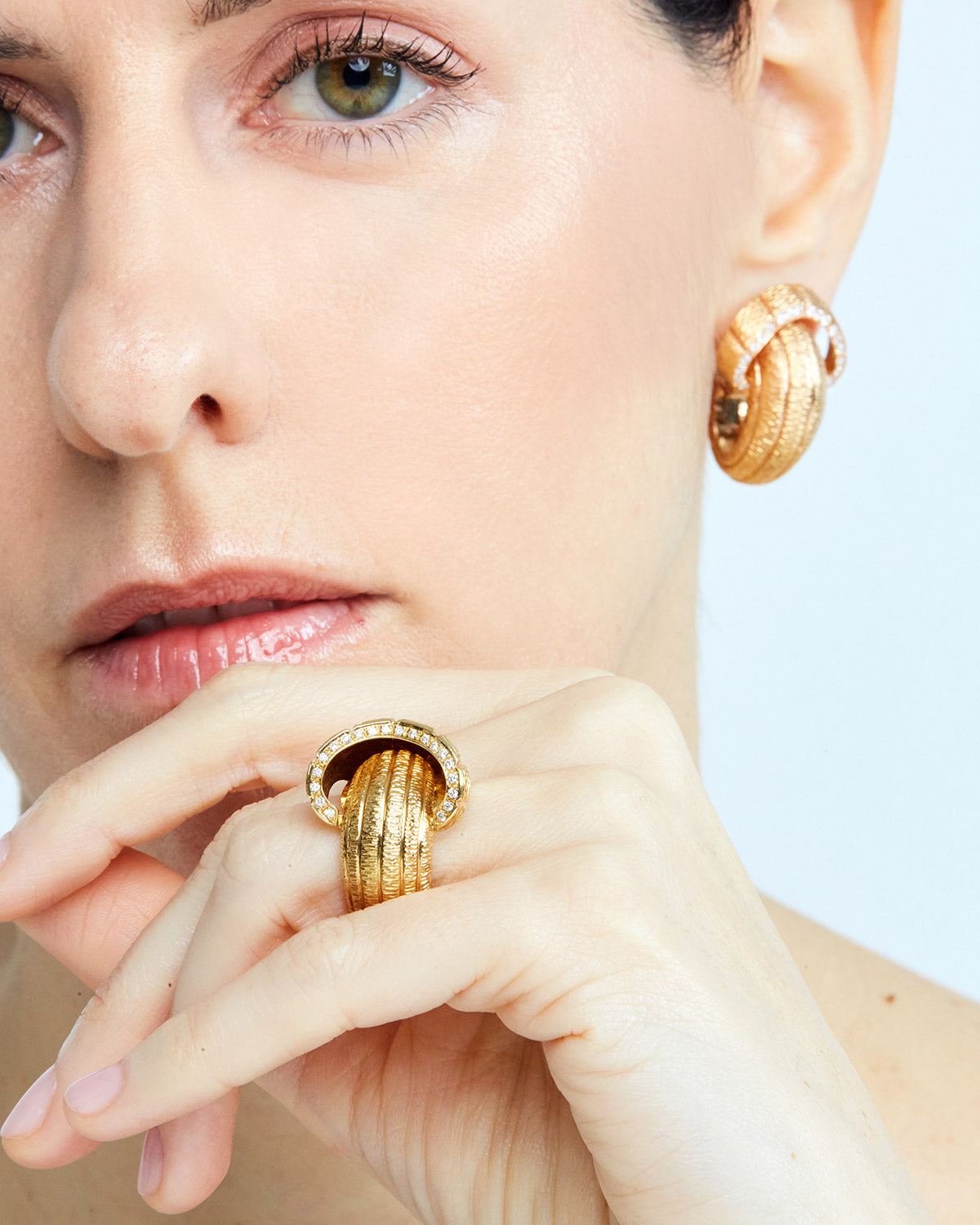 Snail Shell Engraved Ring with Pave Diamonds on the Rim