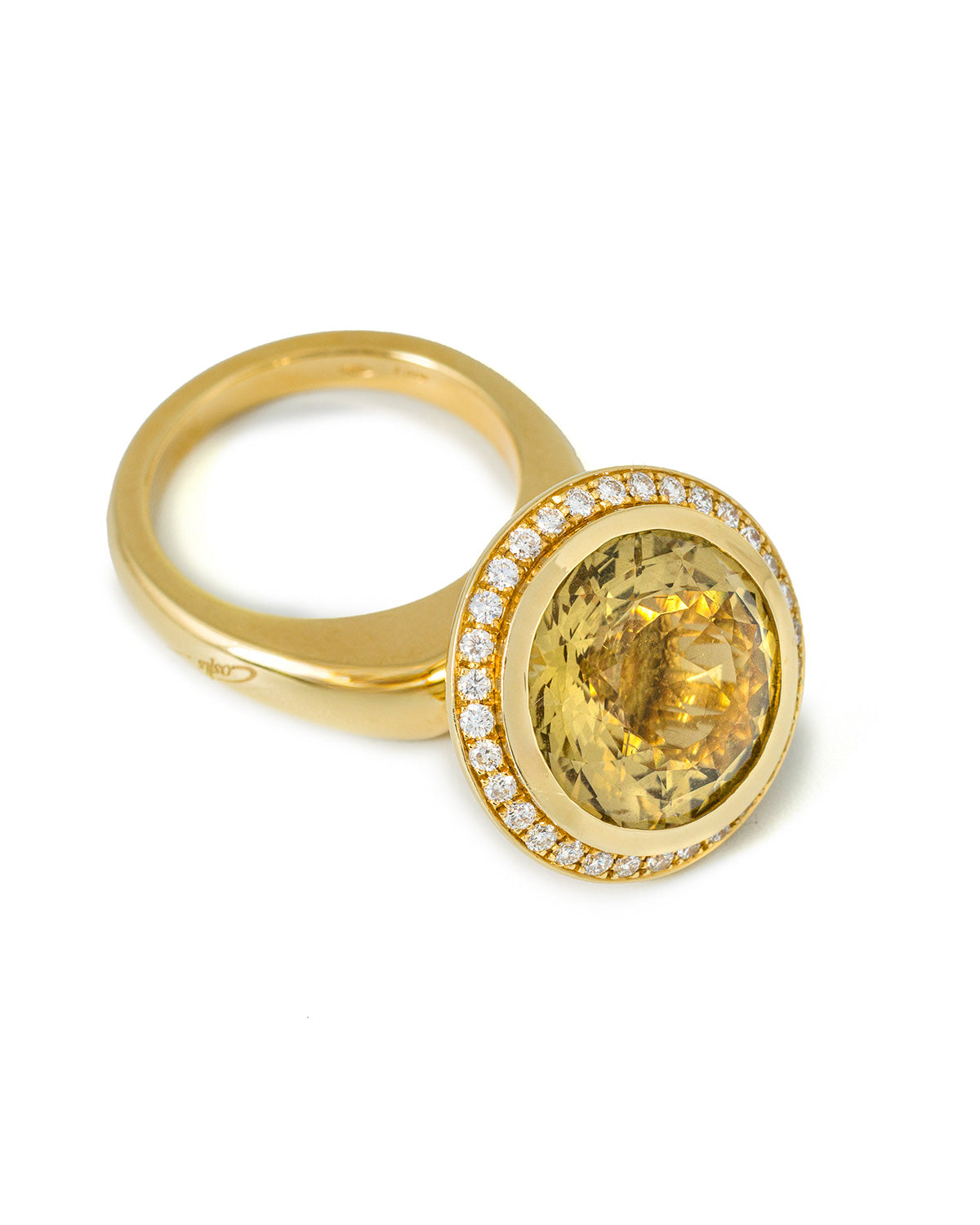 Circle In Motion Ring, with 8.50 carats Lemon Quartz and Diamonds